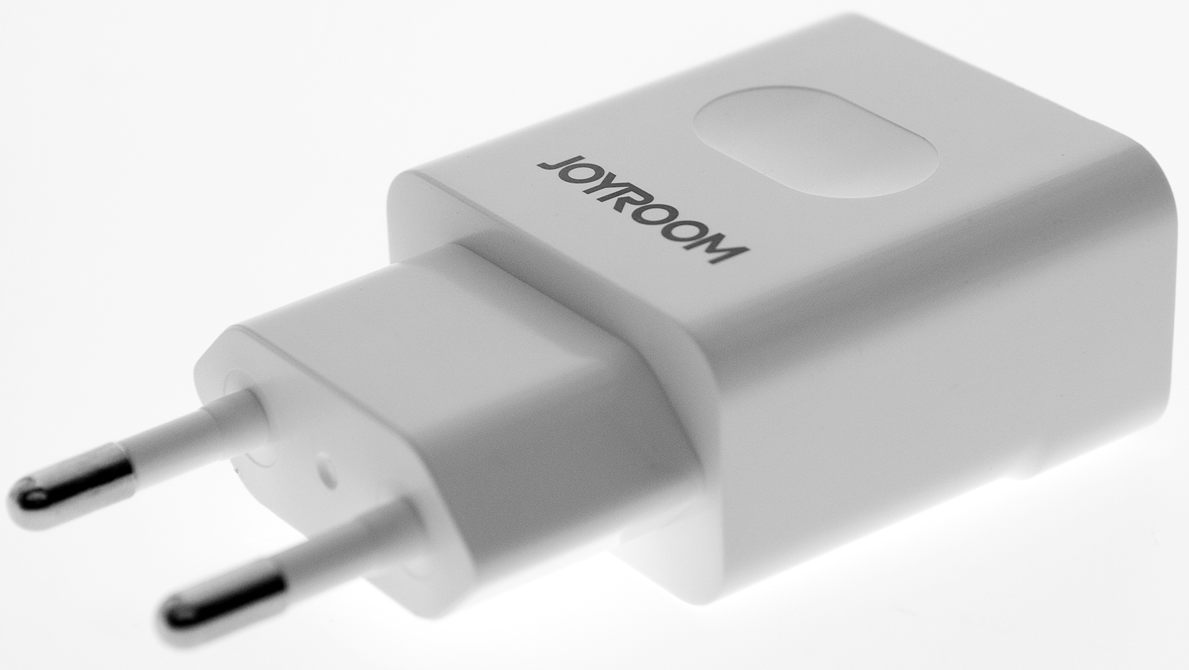 Зарядний пристрій JOYROOM L-L221 2xUSB 2A + Lightning cable White - фото 3.