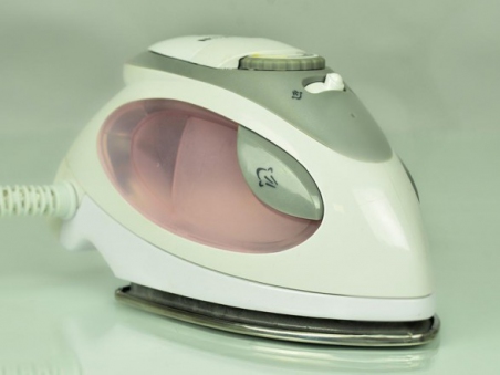 Утюг  Hilton DB-1513